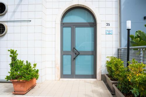 Sisters in law blue house — 4-Star Luxury Hotel in Monopoli, Italy