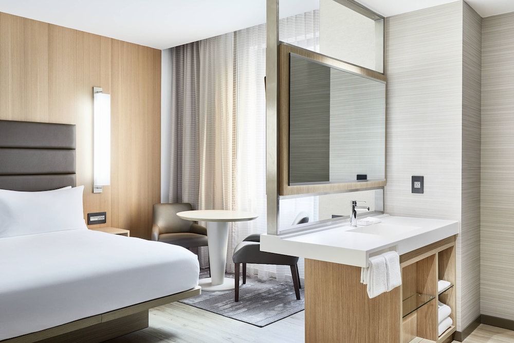 AC Hotel by Marriott Houston Downtown - photo 10