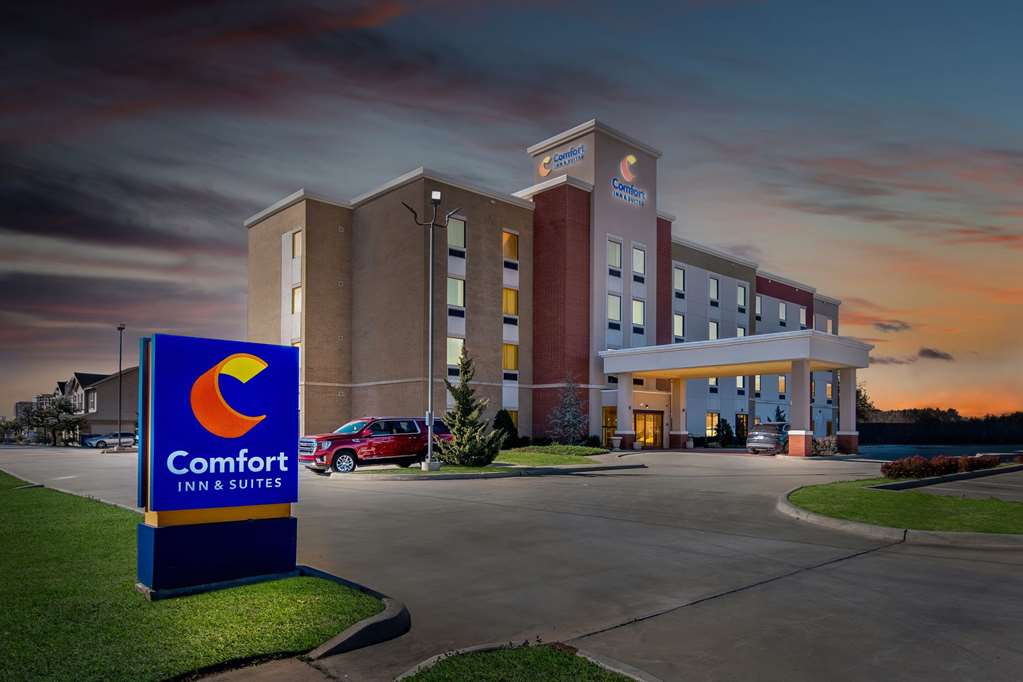 Comfort Inn & Suites Newcastle Oklahoma City - photo 4