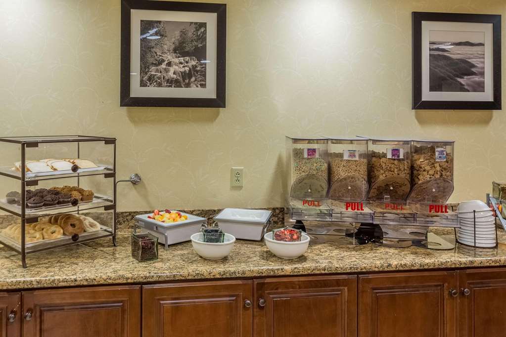 Country Inn & Suites by Radisson Knoxville at Cedar Bluff TN - photo 19