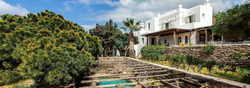 Villa Megan by The Pearls Collection — 4-Star Luxury Hotel in Mykonos, Greece