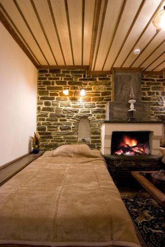 Kato Machalas - carbon neutral hotel in Asprangeloi