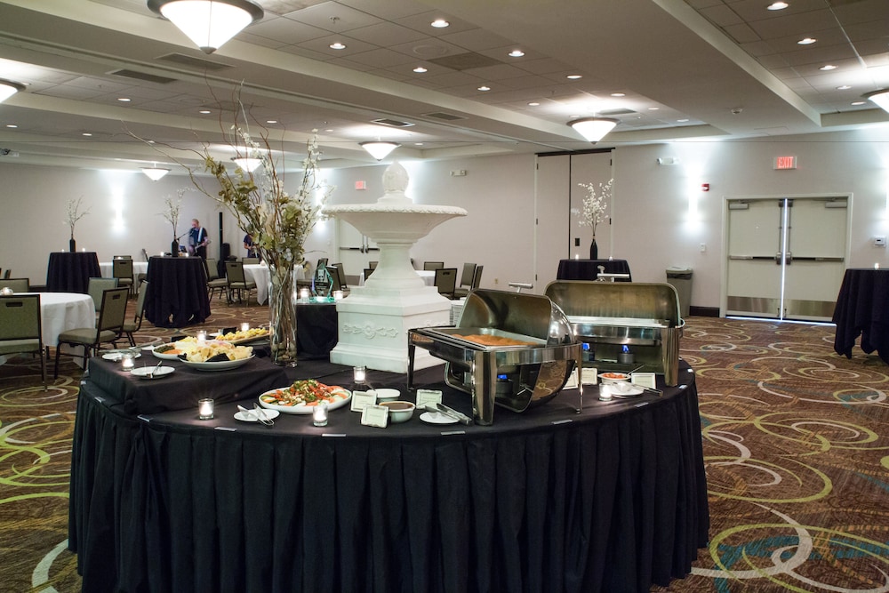 Holiday Inn Bloomington Airport by IHG - photo 69