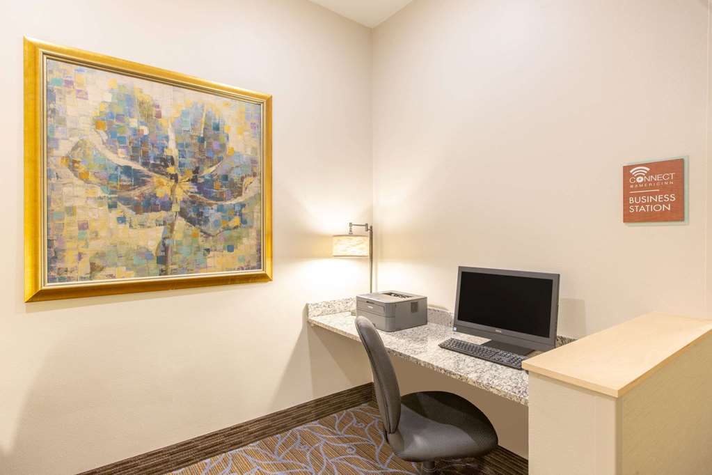 AmericInn by Wyndham Humboldt - photo 26