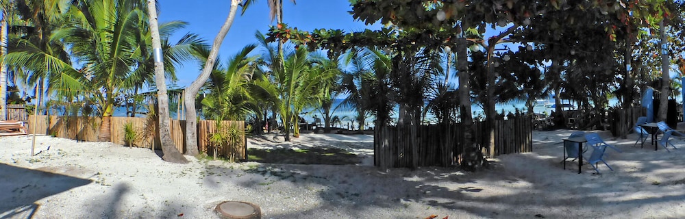 D&B Bluestar Beach Resort in Panglao, Philippines