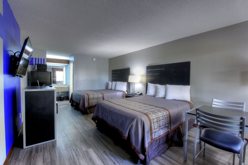 Red Roof Inn & Suites Athens AL - photo 20