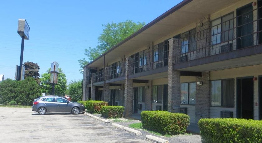 Park Ridge Inn — Kenosha