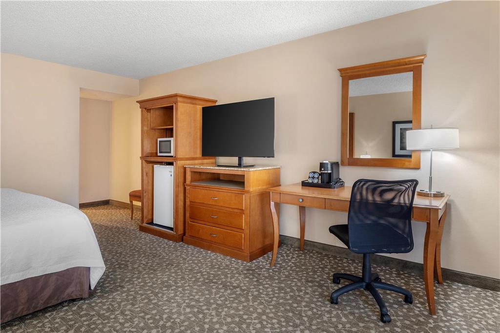 Best Western Plus Oak Harbor Hotel & Conference Center - photo 13