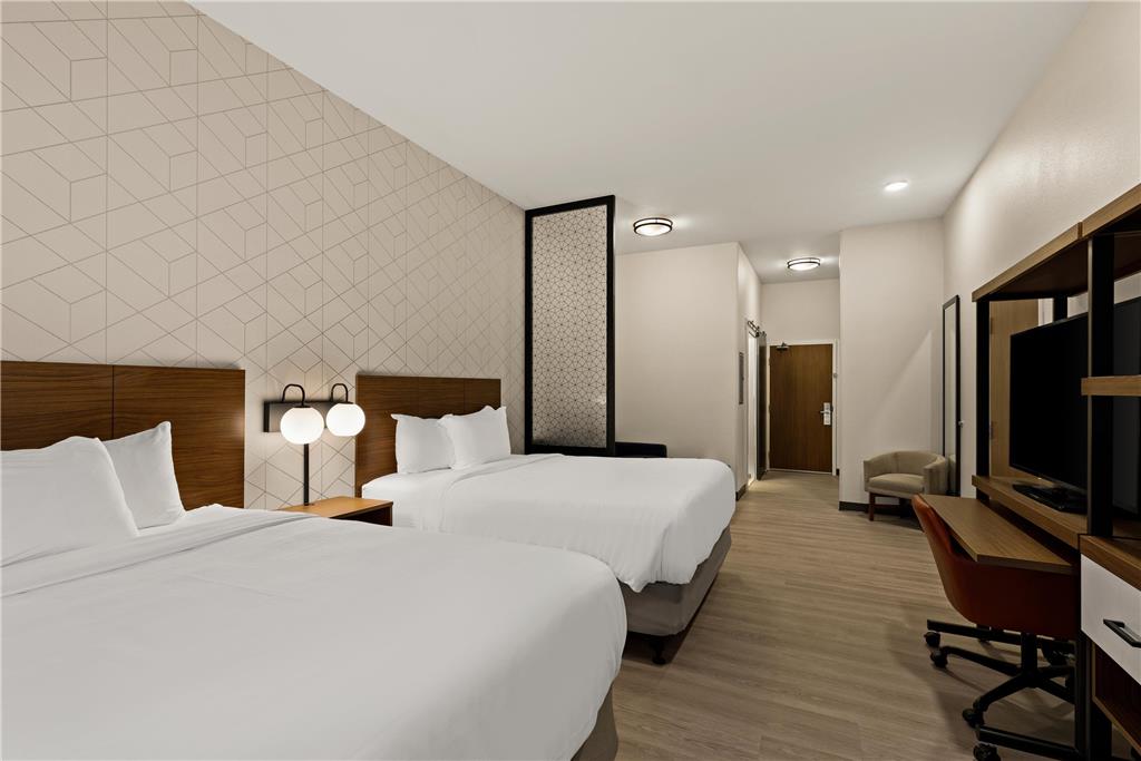 Everhome Suites Yuma East I 8 - photo 16