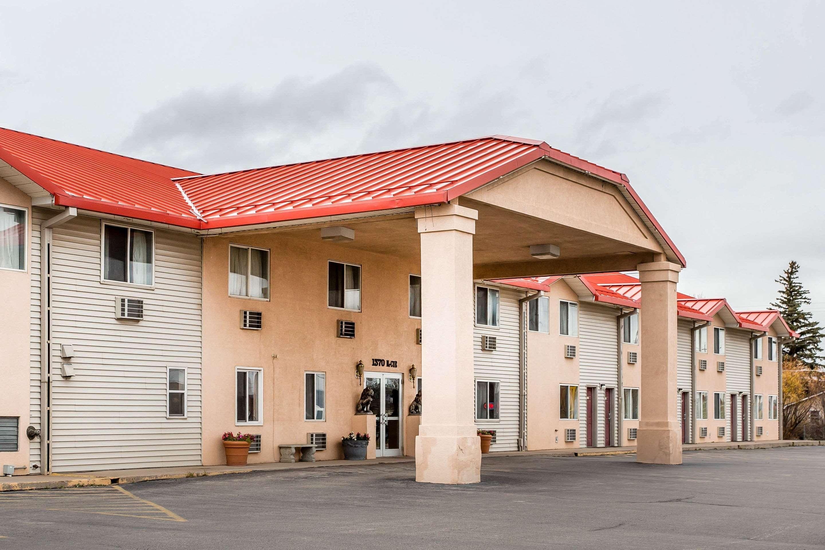 Econo Lodge Laramie WY - photo 5