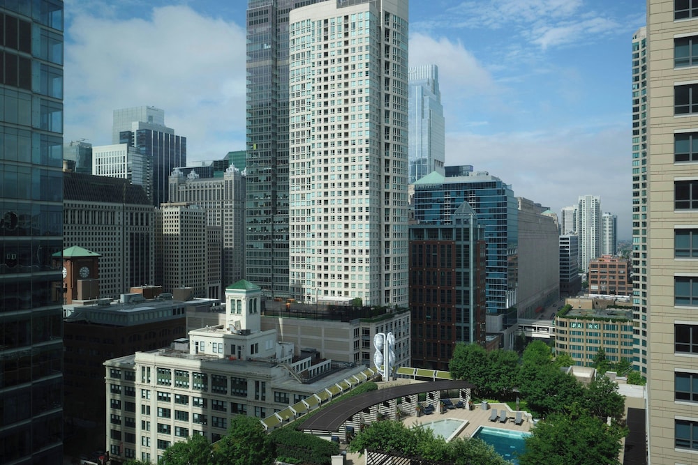 Residence Inn by Marriott Chicago Downtown River North - photo 60