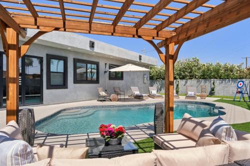 NEW The Mane Event by PaseoHomesAZ Opt Heated Pool in Scottsdale, United States