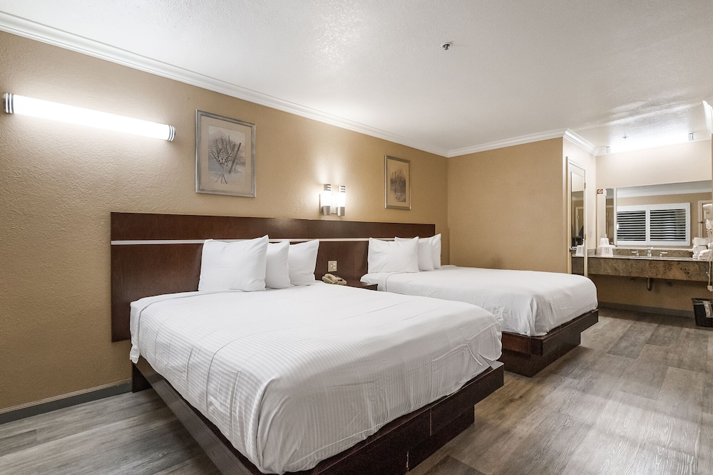 Country Inn Sonora - photo 12