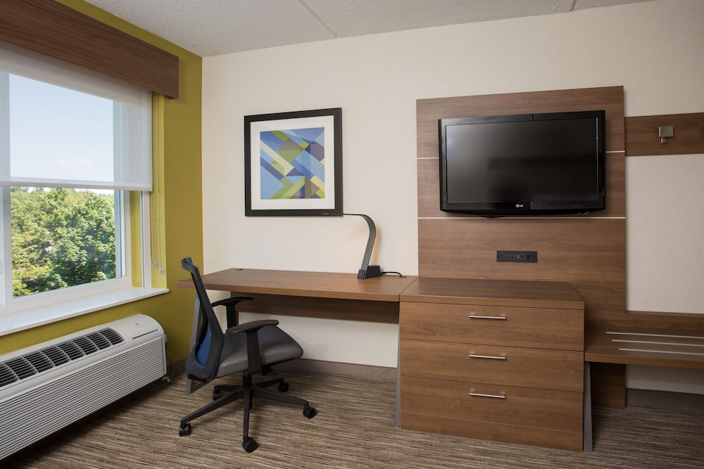 Holiday Inn Express Chelmsford by IHG - photo 12