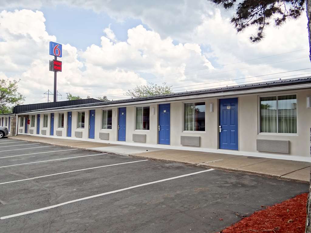 Motel 6 Erie PA - photo 3