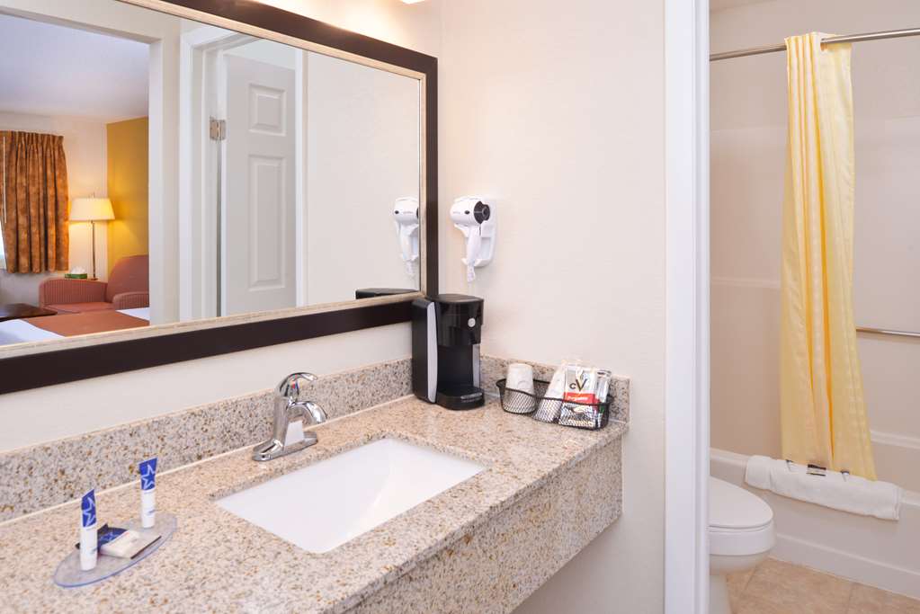 Americas Best Value Inn Plattsburgh - photo 15