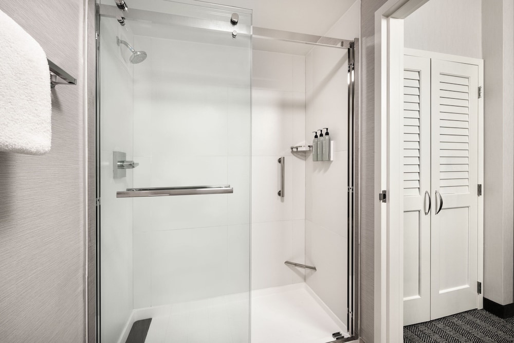 Courtyard by Marriott Memphis Airport - photo 22