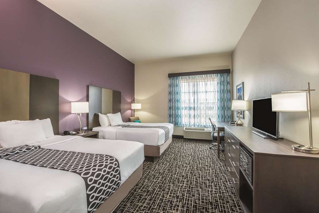 La Quinta Inn & Suites by Wyndham Enid - photo 11