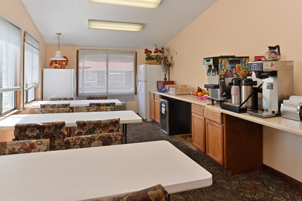 Nation's Inn Kinston - photo 15