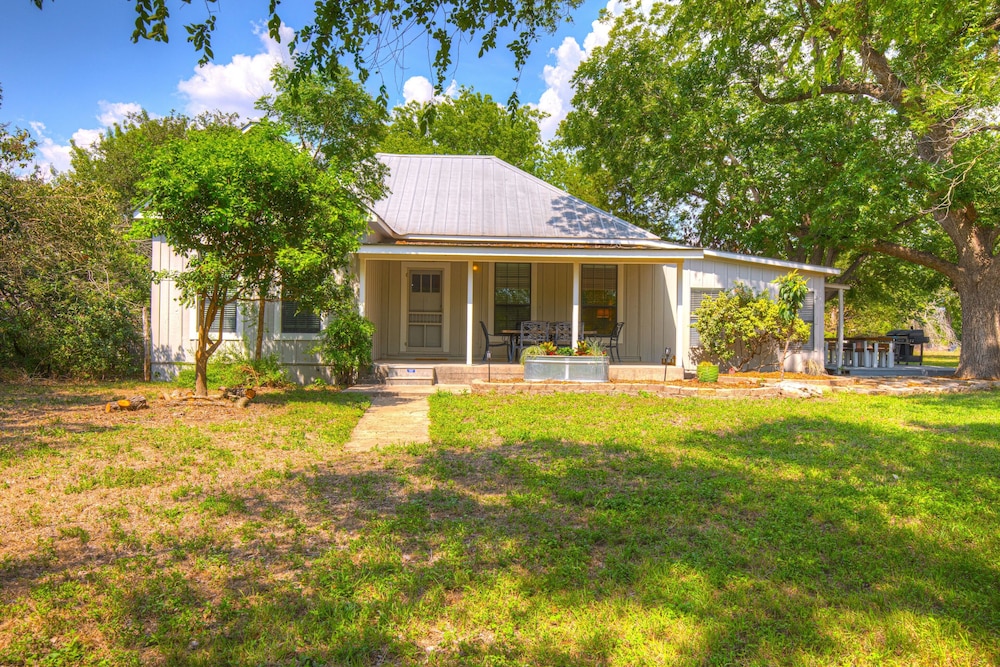 Blanco River Access Five Min to Downtown San Marcos in San Marcos, United States