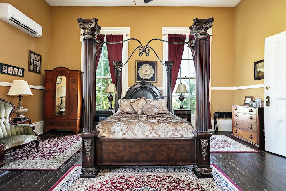 Historic Maple Hill Manor - photo 28
