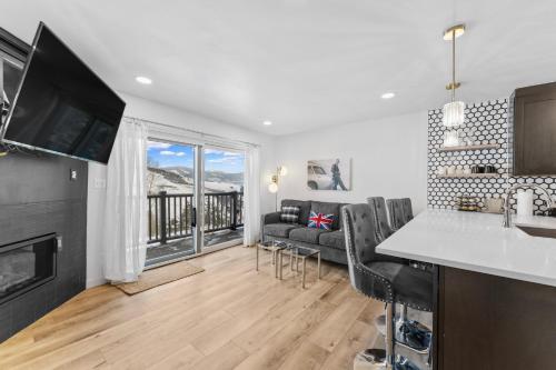 Summit Yacht Club #10 By Summit County Mountain Retreats — 4-Star Luxury Hotel in Dillon, United States