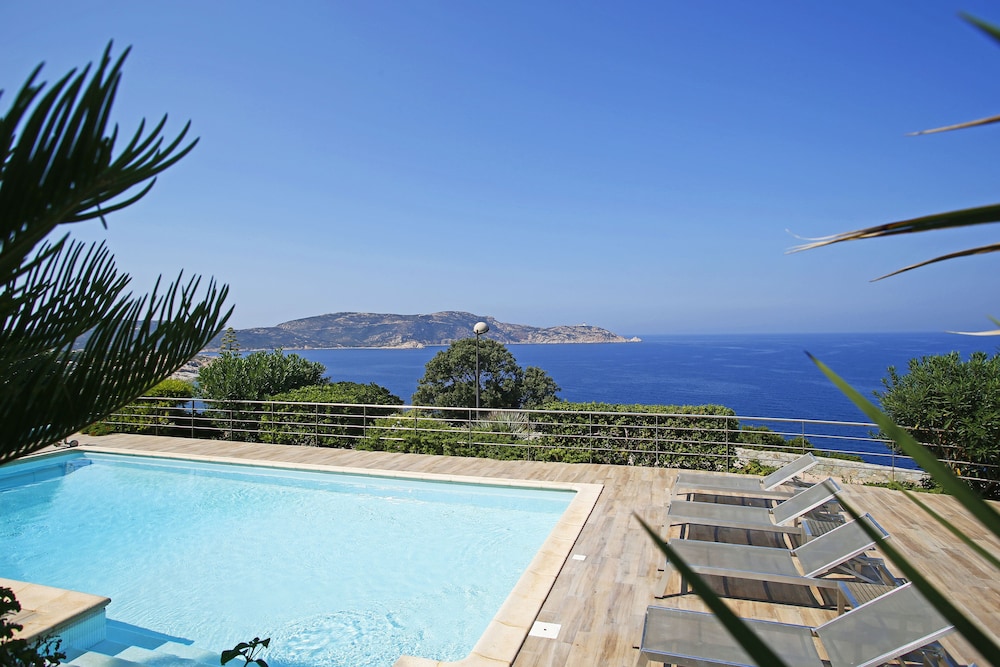 Le Saint Erasme Hotel Eco Friendly in Calvi, France