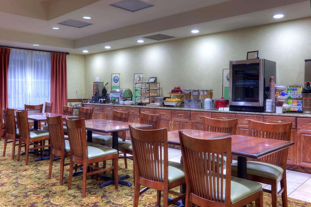 Country Inn & Suites by Radisson Fredericksburg VA - photo 15
