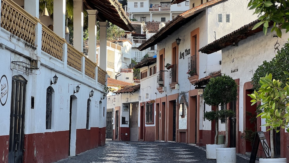 Casa Sierra Alta 18208810 — Taxco