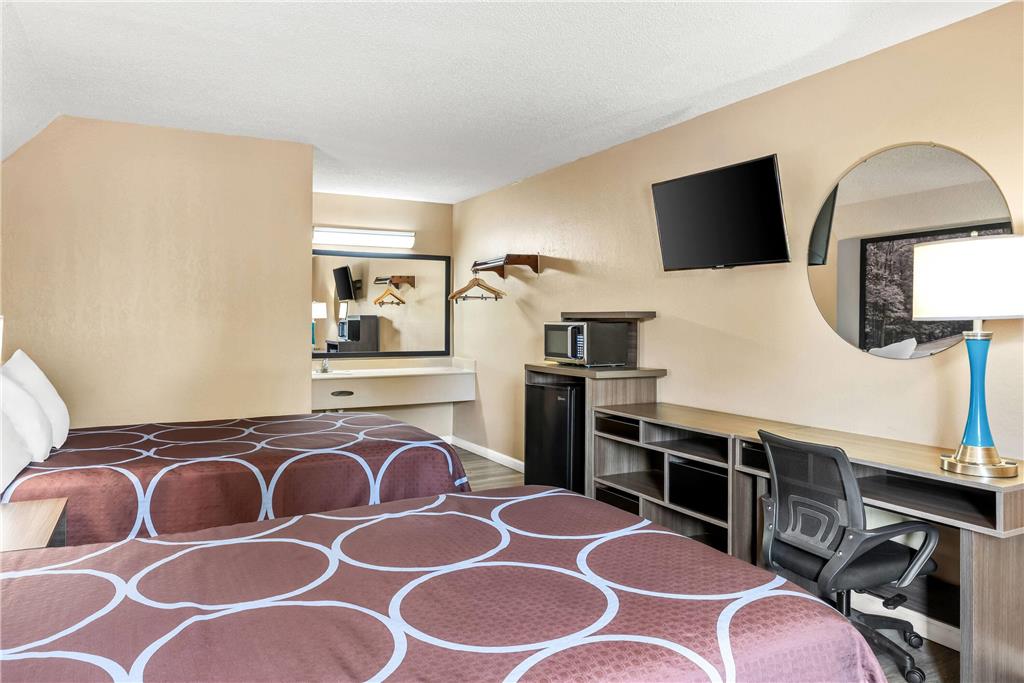 Super 8 by Wyndham Brownsburg - photo 18