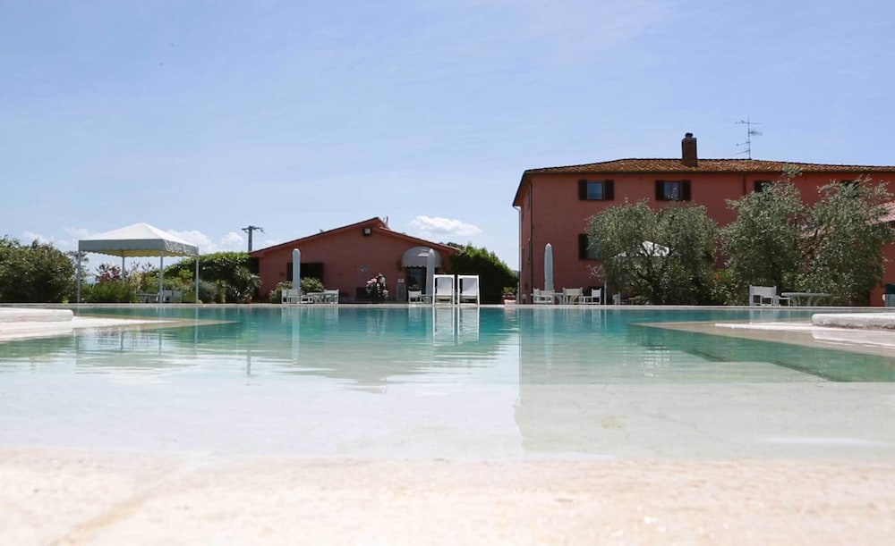 Hotel Relais Santa Genoveffa in Civitella Marittima, Italy
