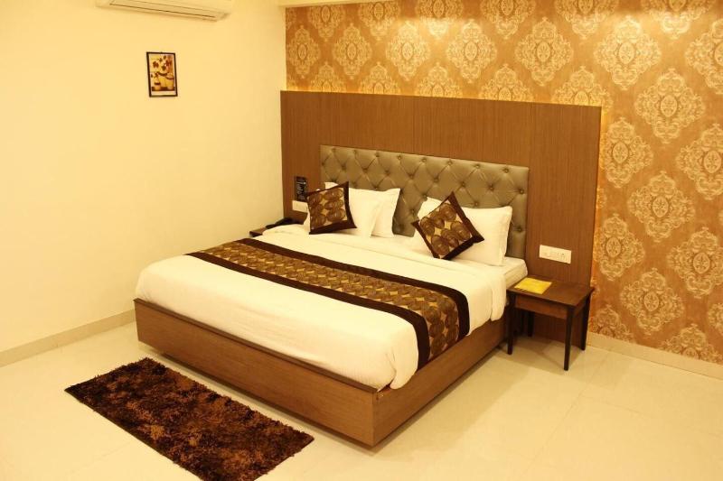 Hotel Delite Grand — hotel in Jabalpur