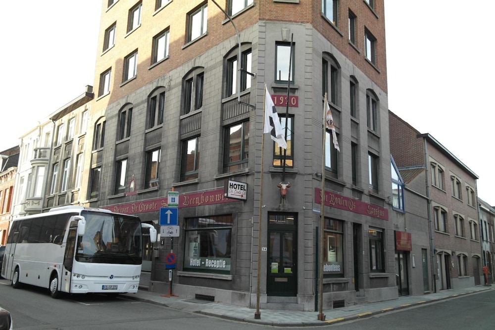 De Bonte Os Hotel & Tower — hotel in Roeselare