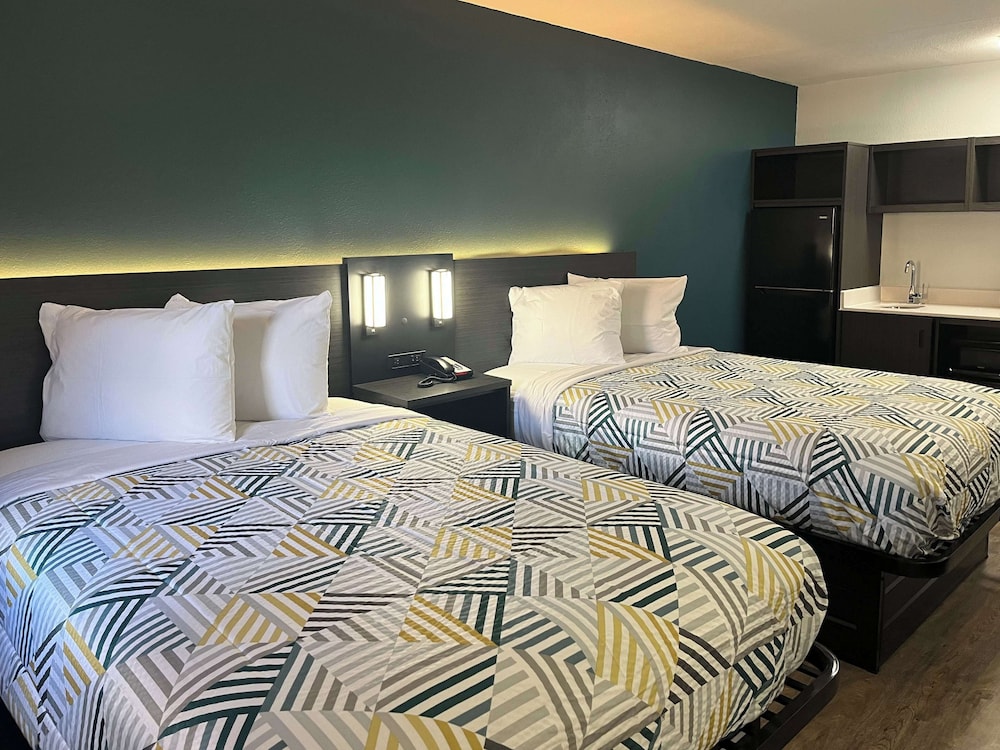 Studio 6 Huntsville Al University Drive - photo 5