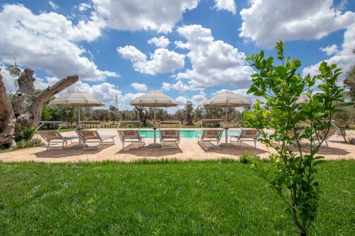Le Chiese Azienda Bio Agri Turistica — 4-Star Luxury Hotel in San Pietro In Lama, Italy