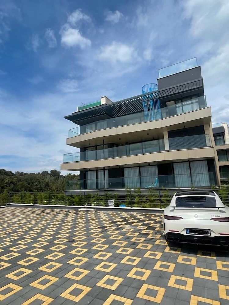 Deen Deluxe Penthouse with infinity pool — 4-Star Luxury Hotel in Zadar, Croatia