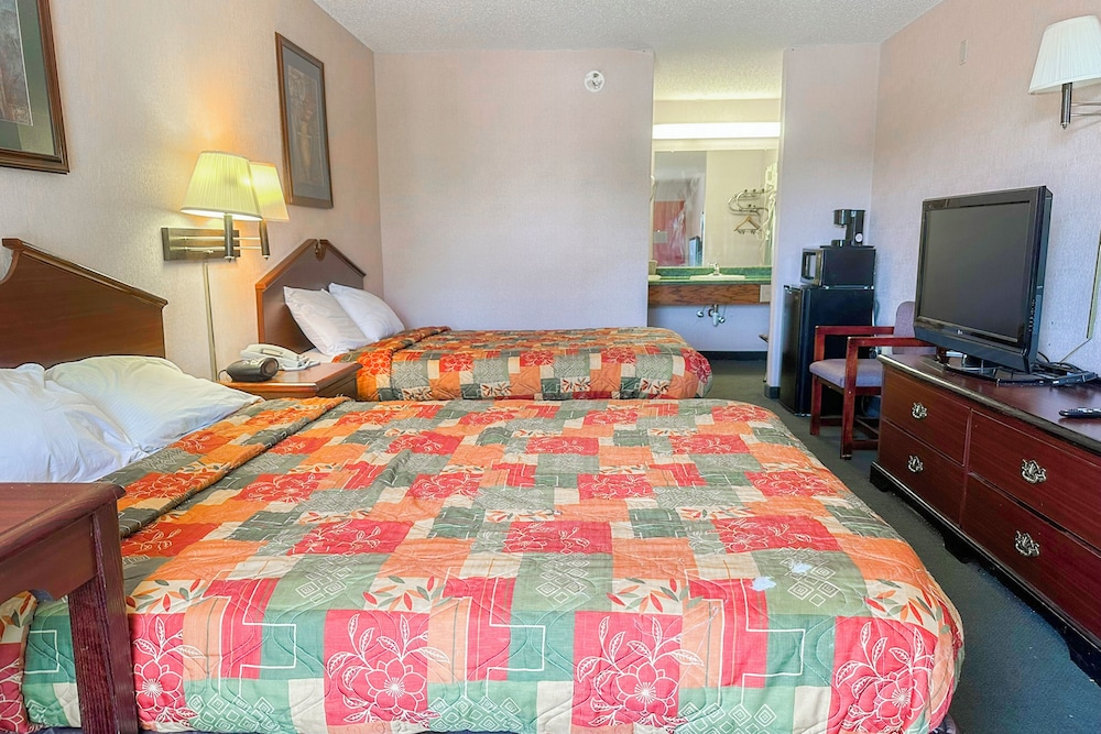 Oyo Hotel East Macon I 75 - photo 17