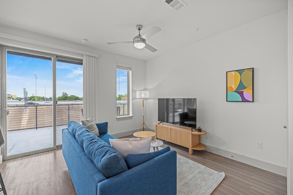 Placemakr Downtown Austin - photo 170