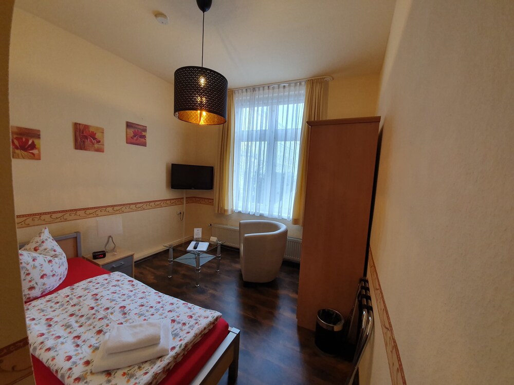 Pension Alte Wache — Magdeburg — photo 2