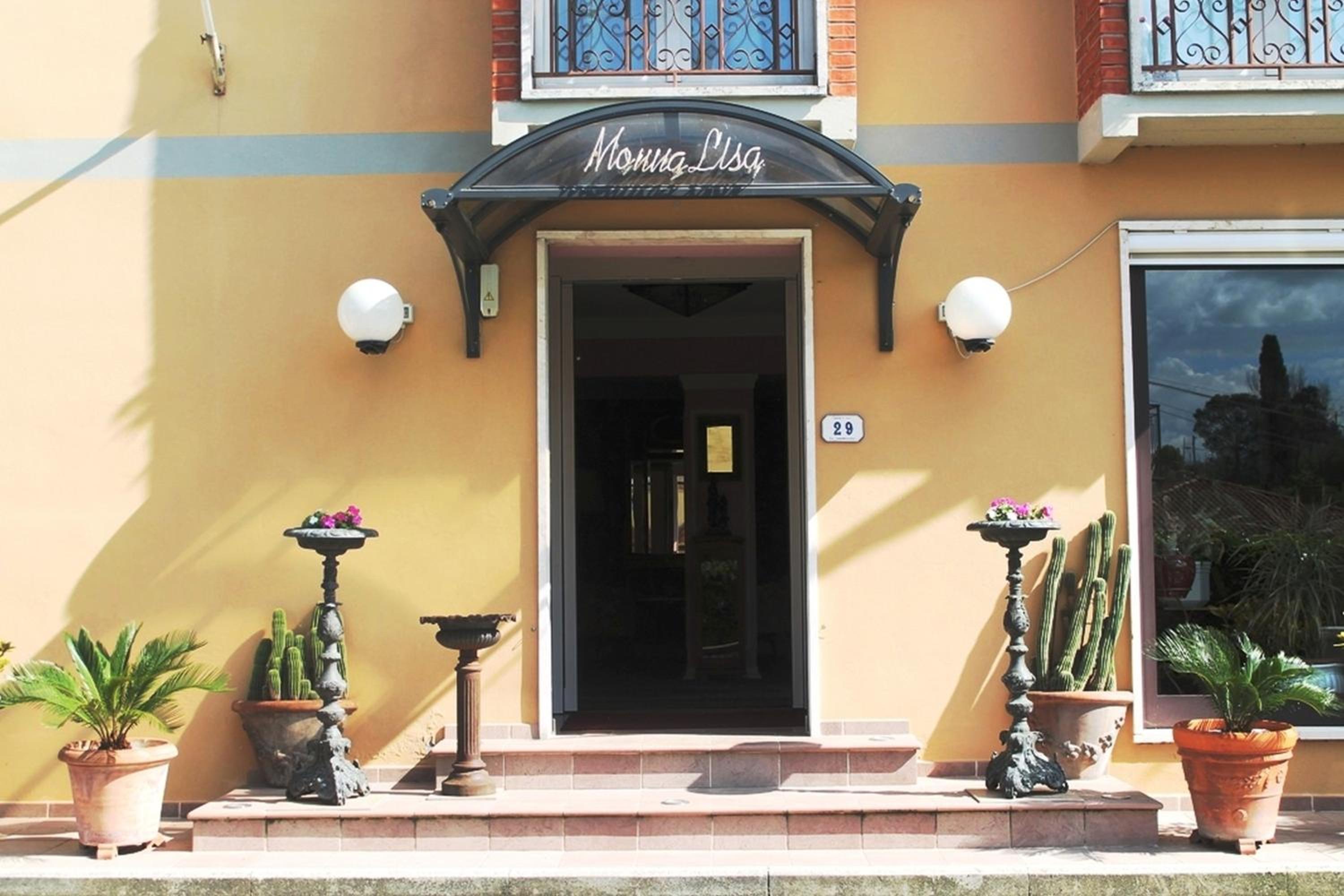 Monna Lisa - carbon neutral hotel in Vinci