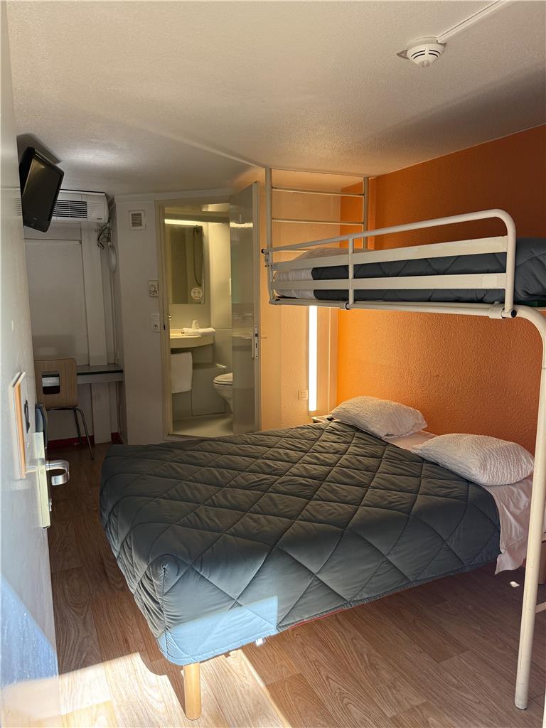 Premiere Classe Saint Etienne Nord Villars in Villars, France