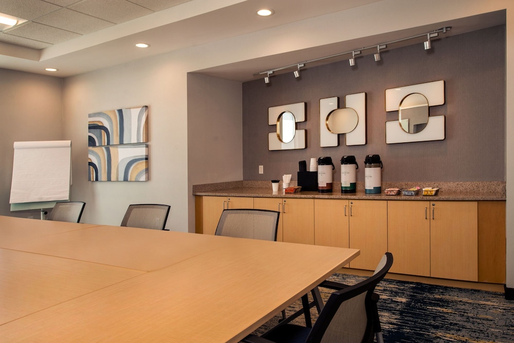 TownePlace Suites by Marriott Frederick - photo 52