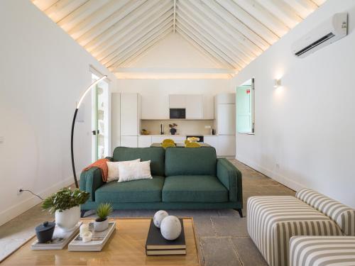 Agroturismo Suites Hacienda los Olivos — 4-Star Luxury Hotel in Santa Brigida, Spain