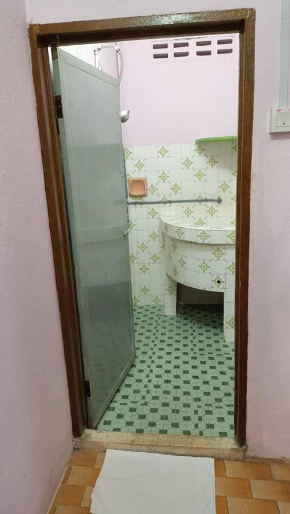 Jsw Inn - last minute hotel in George Town