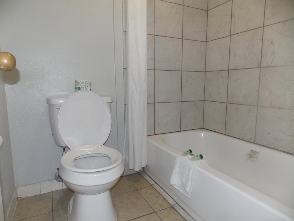 Augusta Best Inn - photo 20