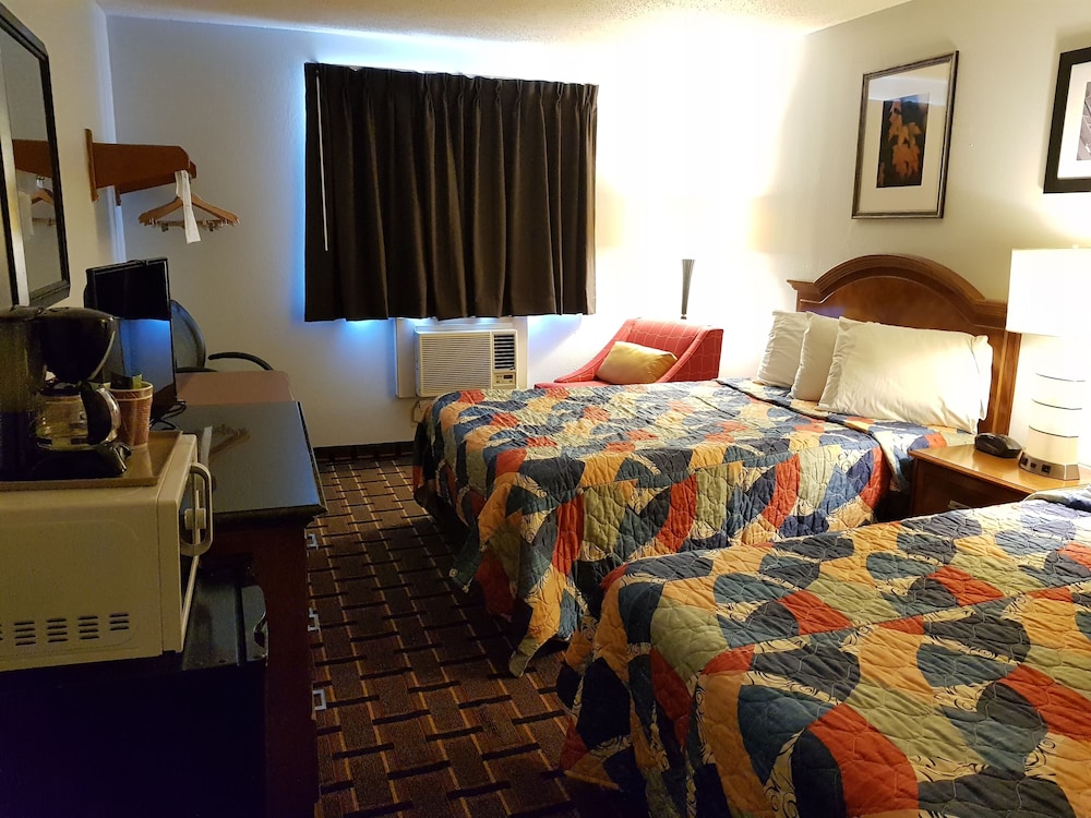 Le Mars Inn & Suites - photo 16