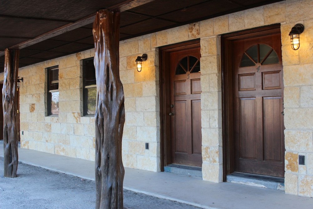 Canyon Lakeview Resort - photo 3