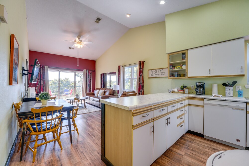 Vibrant Holiday Hills Resort Condo w Balcony - photo 23