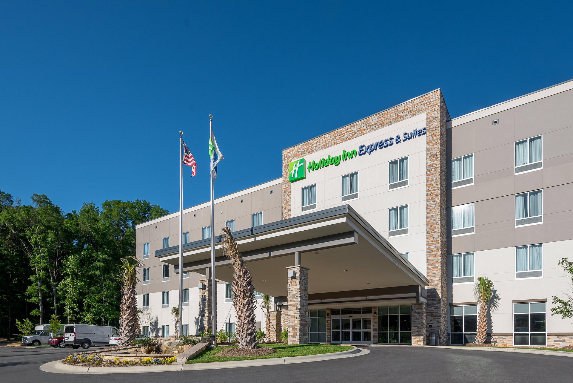Holiday Inn Express & Suites Charlotte Airport by IHG in Charlotte, United States