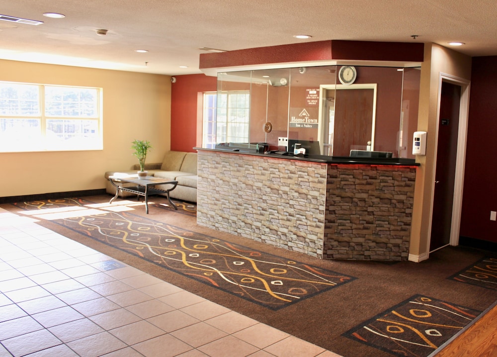 HomeTown Inn & Suites Texas - photo 4